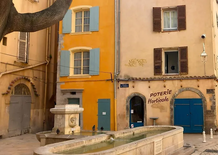 Appartement #1 # Place Charmante